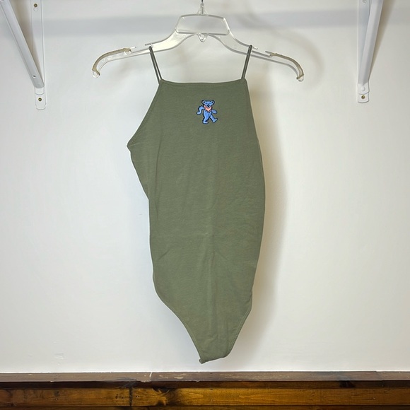 AEO Grateful Dead Dancing Bear Bodysuit in Green- M - Picture 1 of 6